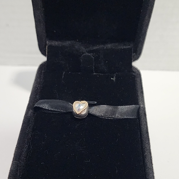 ✨️Retired✨️ Authentic Pandora Braided Heart Clip Two Tone Clip 14k gold accent - Picture 2 of 5